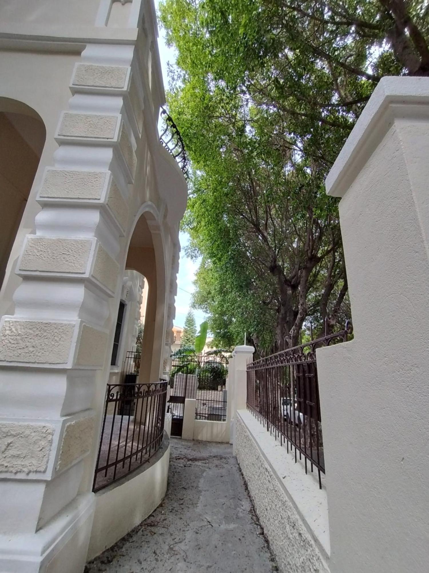 Villa Liberty Ofelia Locazioni Brevi Cagliari Exteriér fotografie